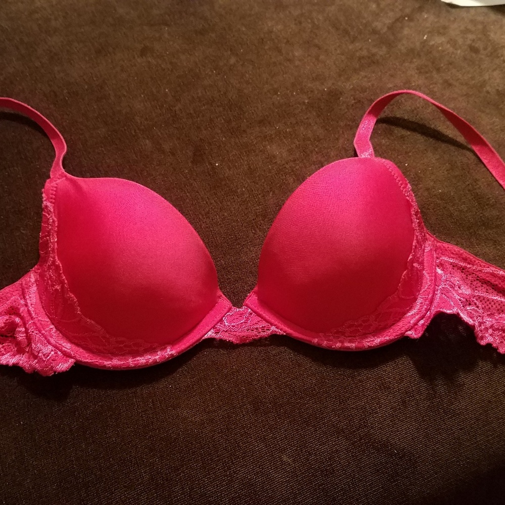 FINAL SALE! Hot pink bra w/lace